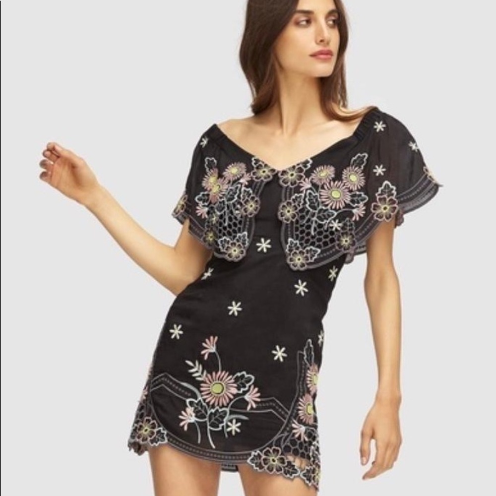 Alice McCall Honeycomb Daisy Dress, size 2, NWT
